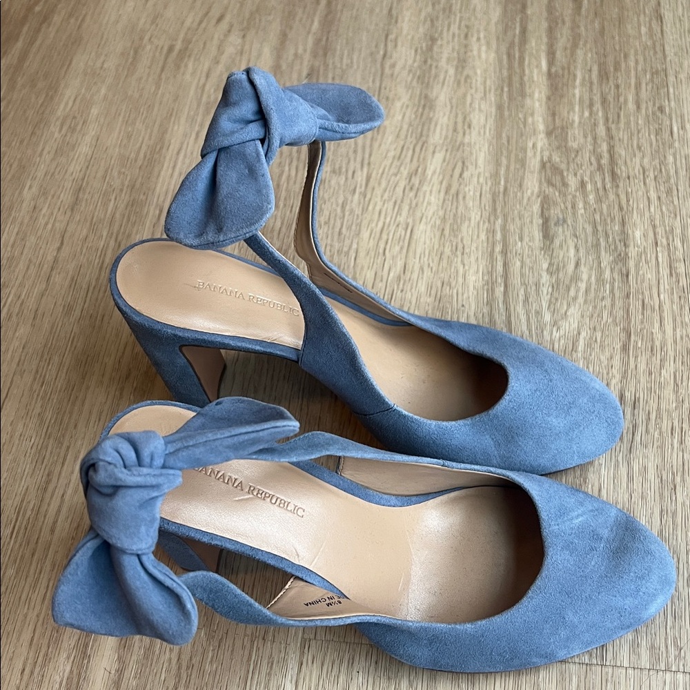 Banana Republic Elegant Blue Suede Heels